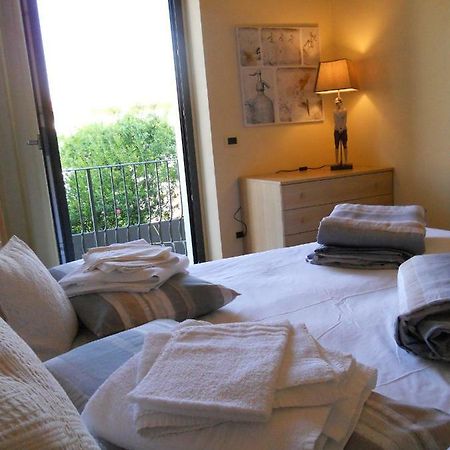 Garda Dreams Apartment Torri Del Benaco Eksteriør billede