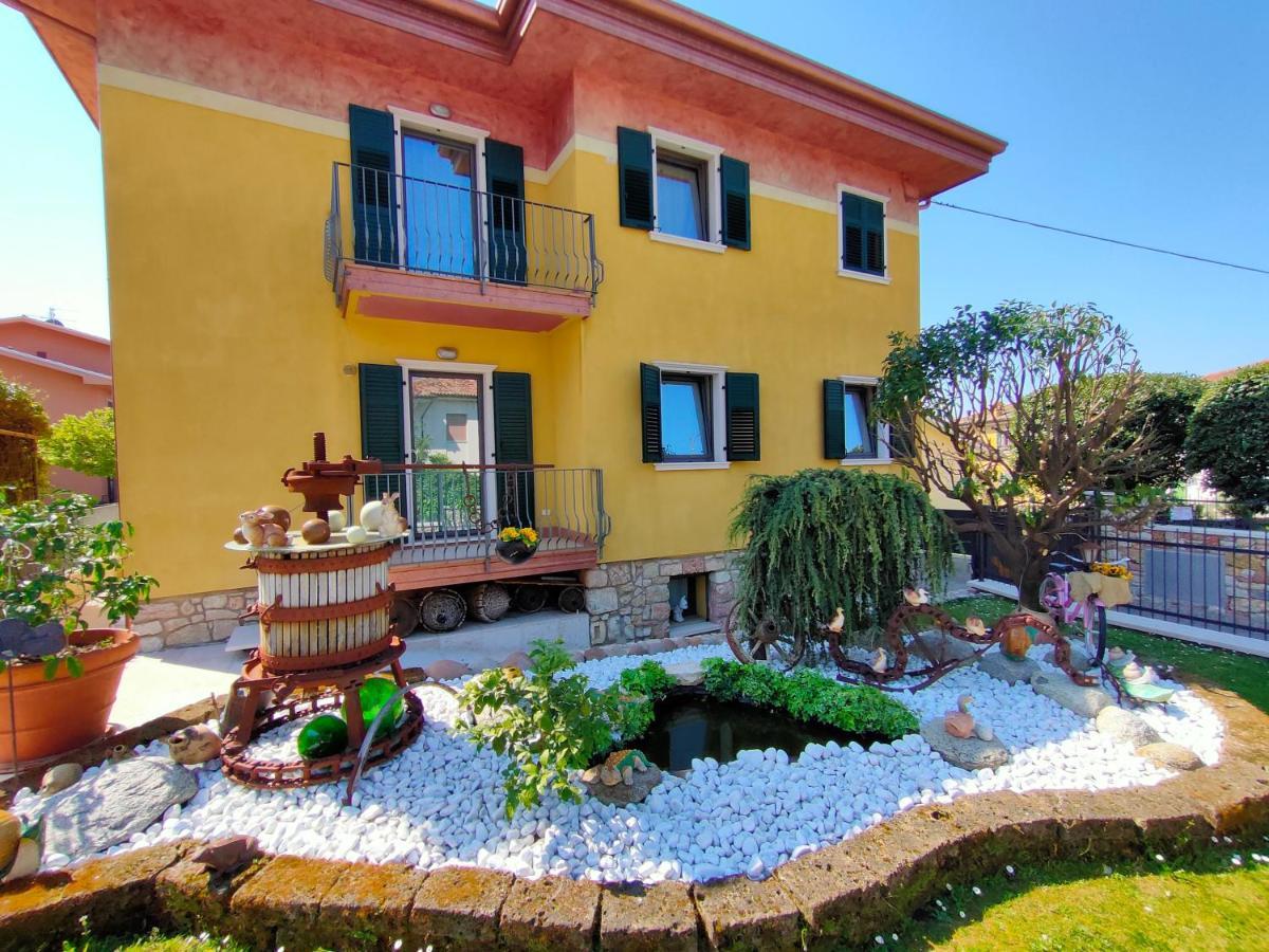 Garda Dreams Apartment Torri Del Benaco Eksteriør billede