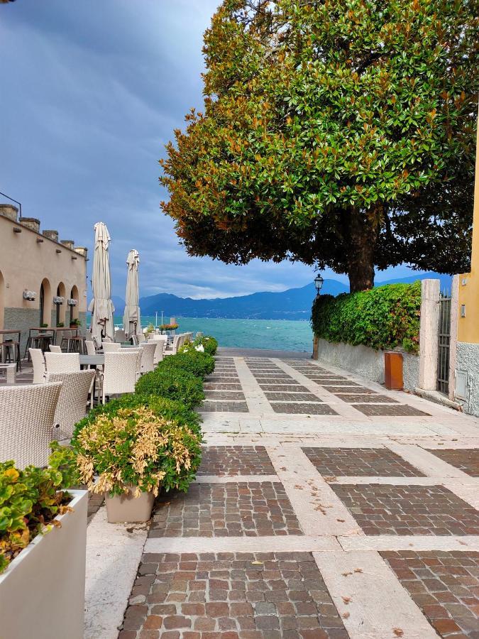Garda Dreams Apartment Torri Del Benaco Eksteriør billede