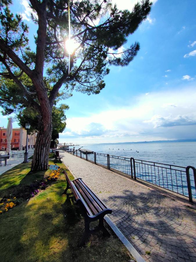 Garda Dreams Apartment Torri Del Benaco Eksteriør billede