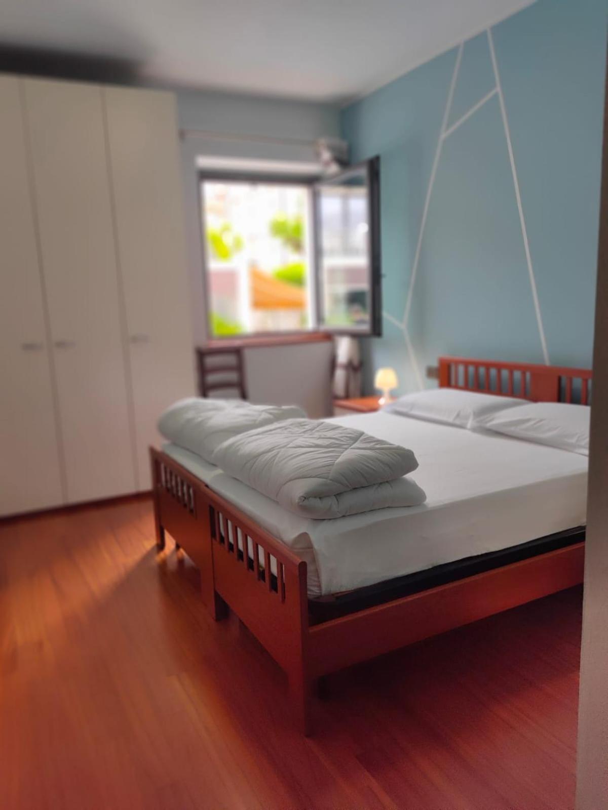Garda Dreams Apartment Torri Del Benaco Eksteriør billede