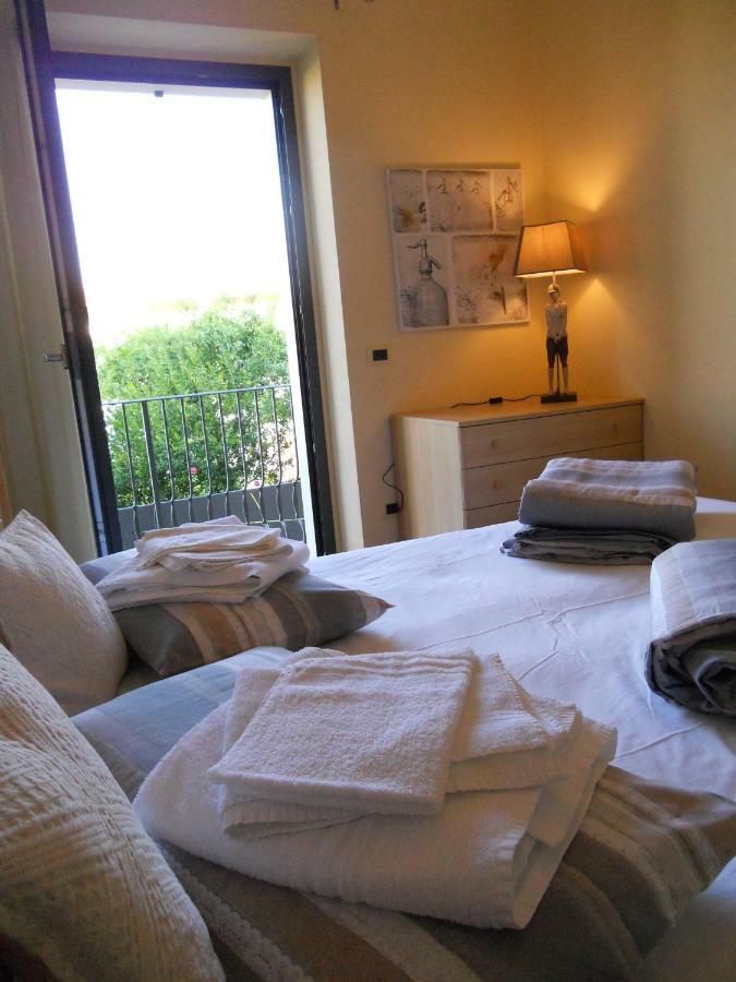 Garda Dreams Apartment Torri Del Benaco Eksteriør billede